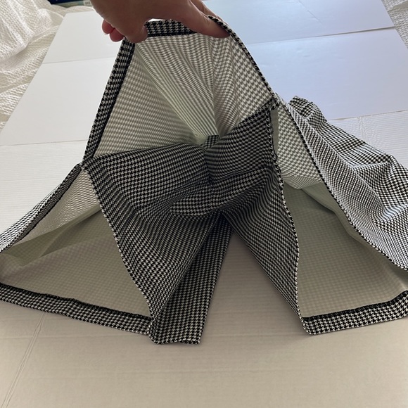 Raycavic houndstooth Japanese shorts with skirt overlay- large- item 1816 - Picture 7 of 10